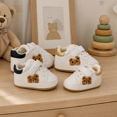 Chaussure bebe à scratch
